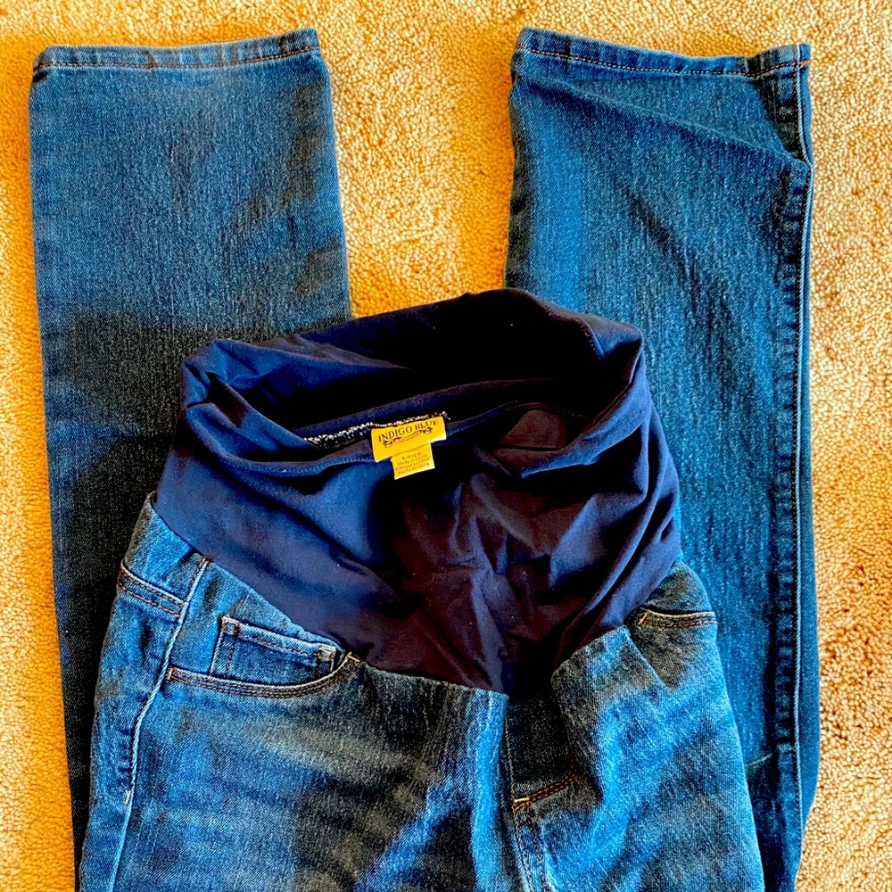 Bootleg maternity jeans